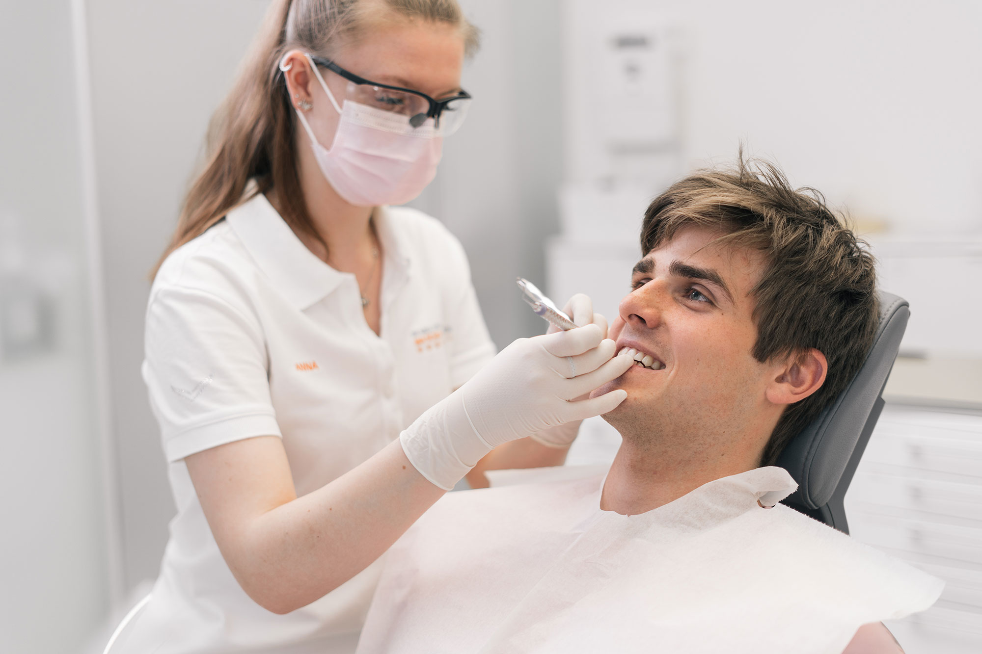 Prophylaxesitzung - Ina Scholl | Zahnärztin München